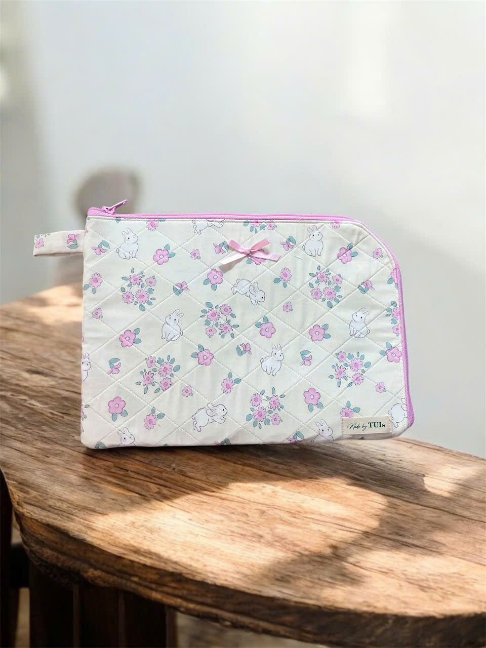 Túi ipad/laptop thỏ và hoa